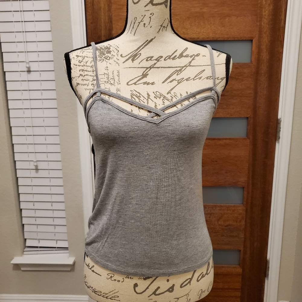 NWOT Guess crop top